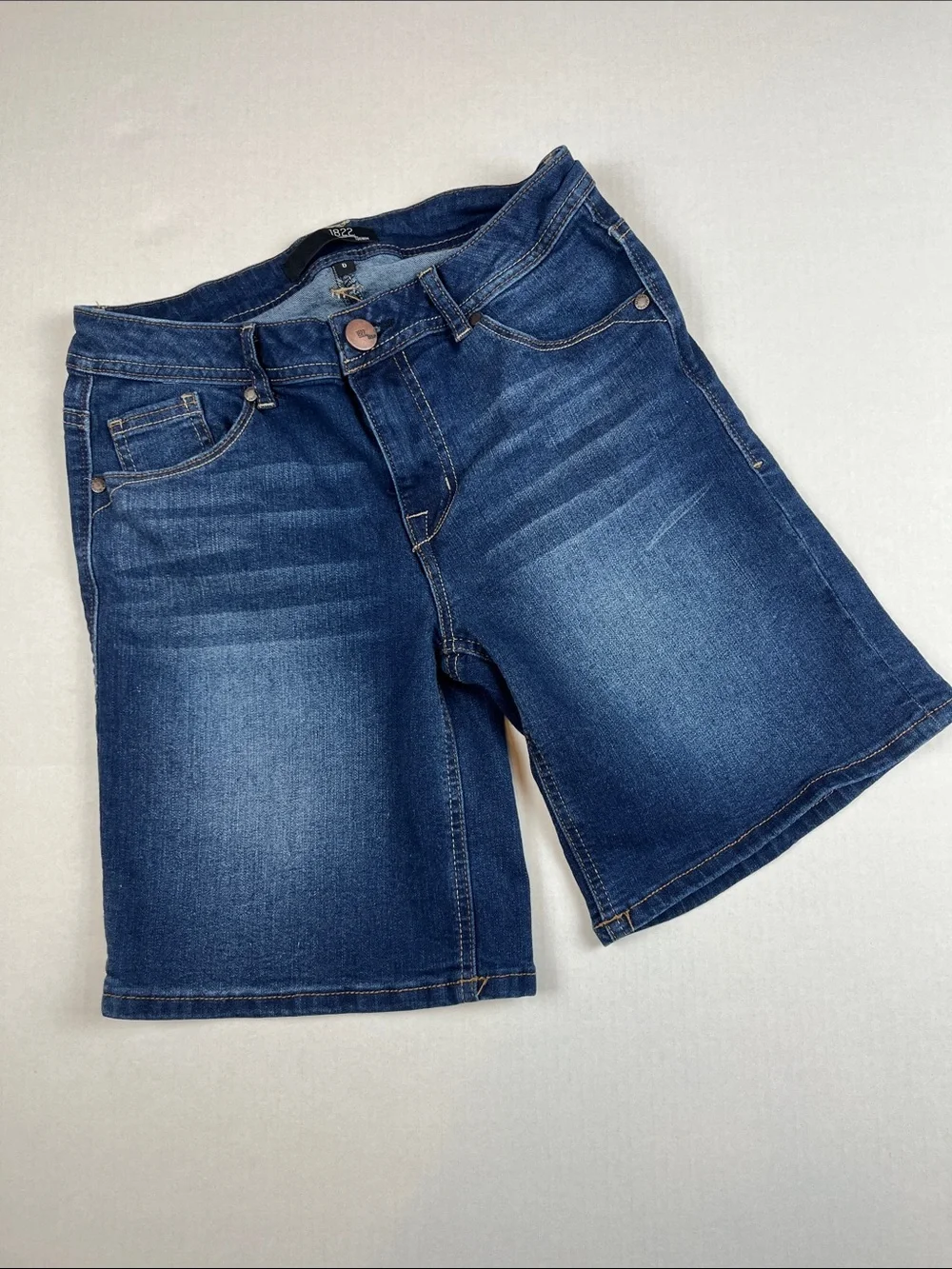 1822 Denim Shorts- size 6
